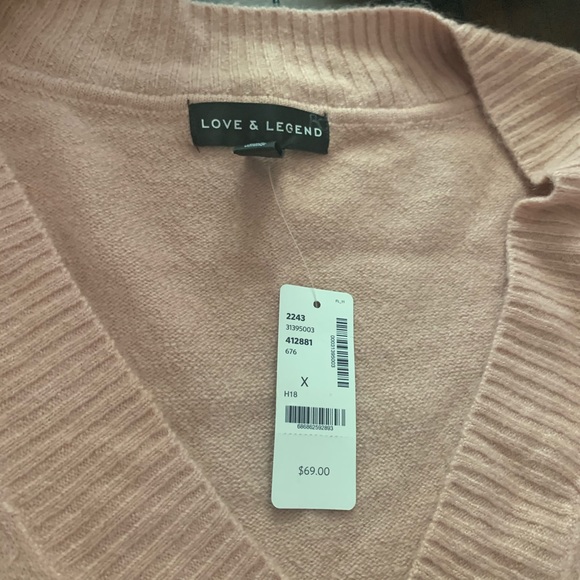 LOVE & LEGAND || V Neck Sweater - Picture 2 of 5